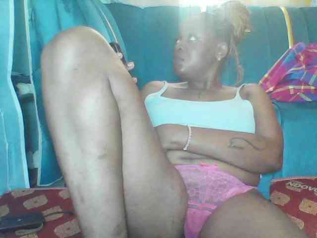 Prettyblackgal webcam