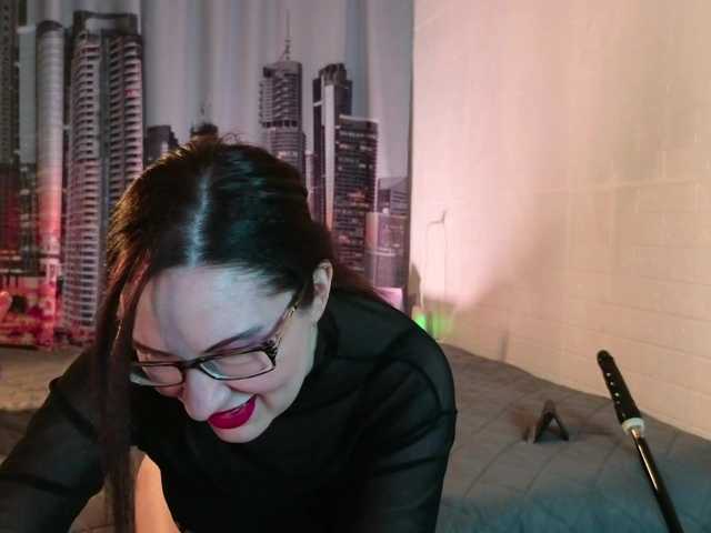 DashaHart's BongaCams show and profile