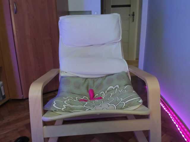 PlumpyPawg's BongaCams show and profile