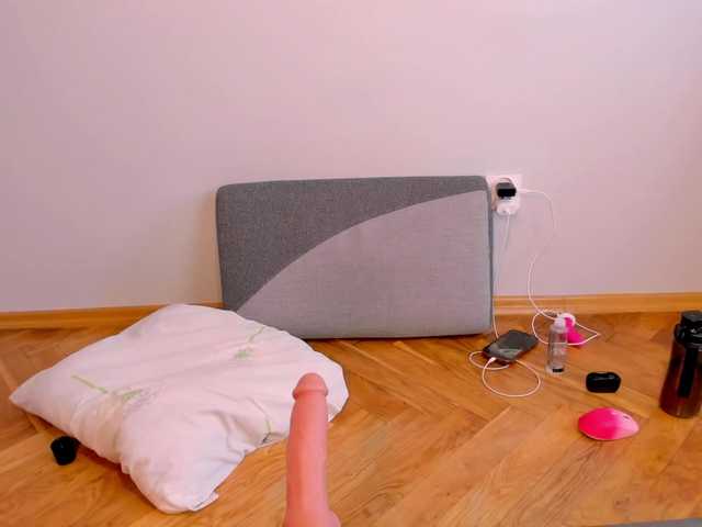 PlumpyPawg's BongaCams show and profile