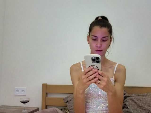 Lisi4ka-Basik from BongaCams is Freechat