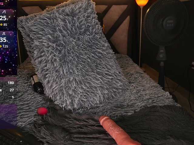 StelleKnox's BongaCams show and profile