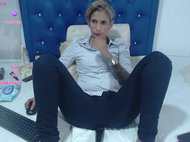 maturebriana20 webcam bongacams model stream image