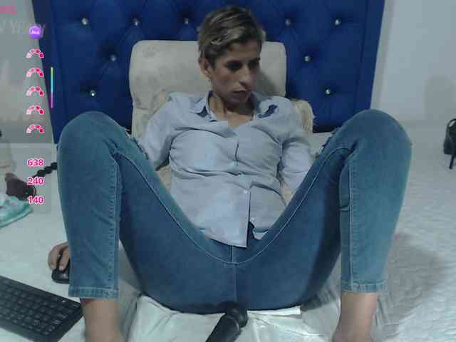 maturebriana20 webcam