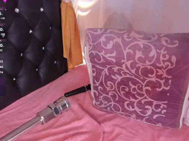 EmiraFalak22 webcam