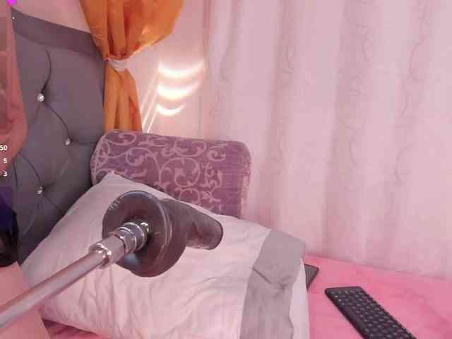 EmiraFalak22 webcam