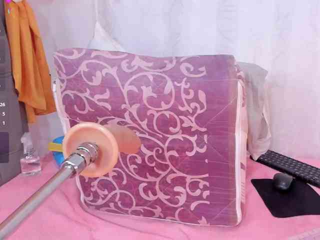 EmiraFalak22 webcam