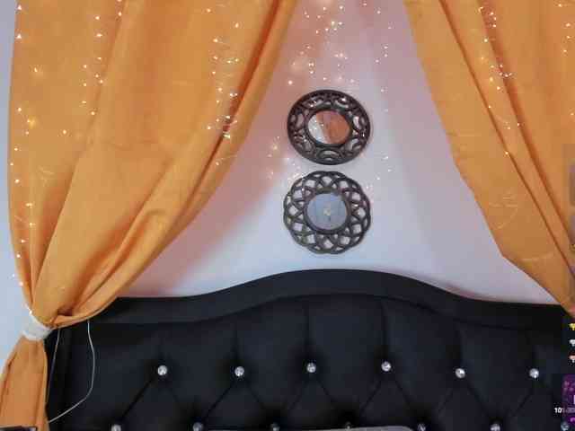 EmiraFalak22 webcam