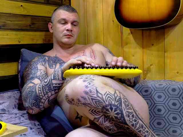 MrKray1 Live Webcam on BongaCams