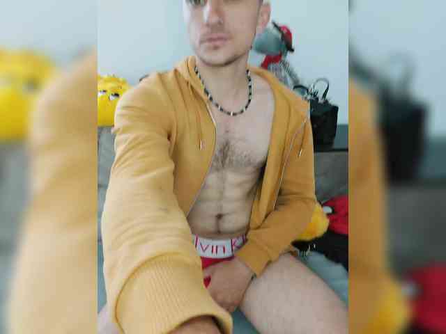 MisterDi-1 Live Webcam on BongaCams