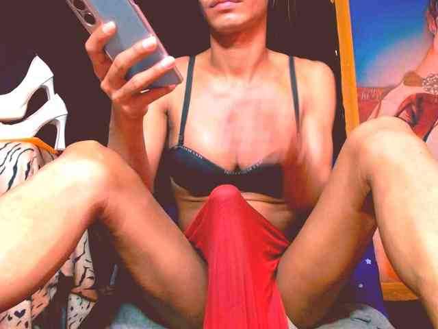 11NCHSELFSUCKTS Live Webcam on BongaCams