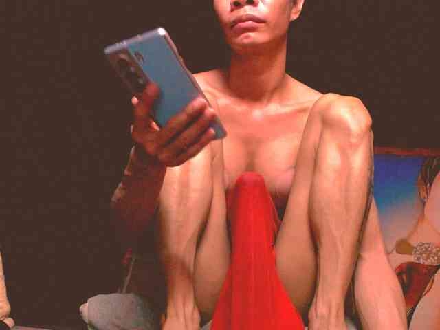 11NCHSELFSUCKTS Live Webcam on BongaCams