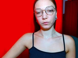 EmillyExtasy Porn Show