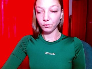 EmillyExtasy Porn Show