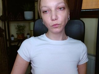 EmillyExtasy Porn Show