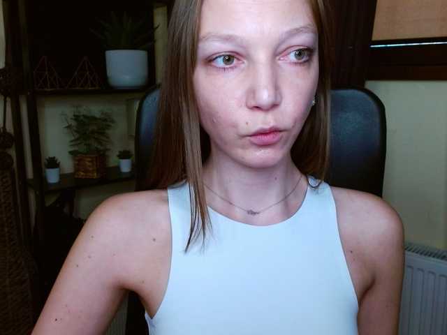 EmillyExtasy webcam bongacams model stream image