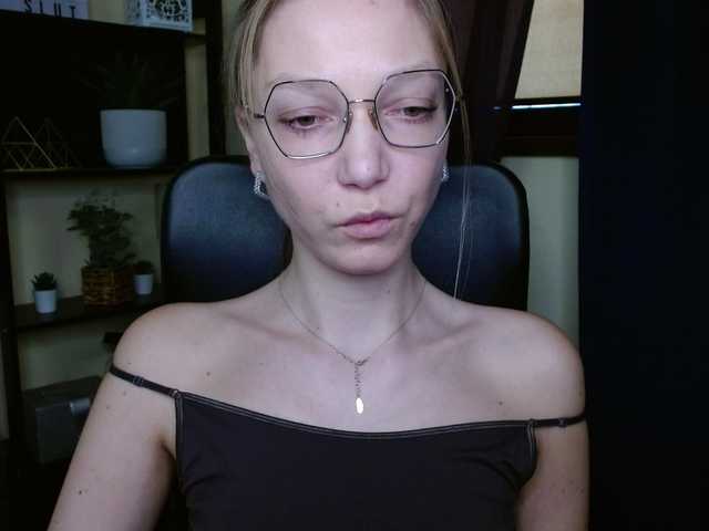 EmillyExtasy — Emilly_xkiss's #mistress #cuckold #femdom #roleplay #teaser # hulmination room