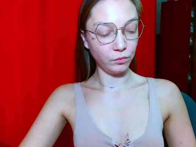 EmillyExtasy webcam bongacams model stream image