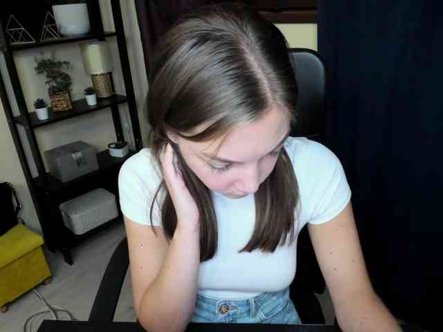 EmillyExtasy webcam