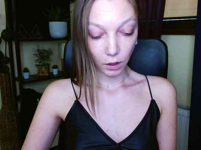 EmillyExtasy EmillyExtasy