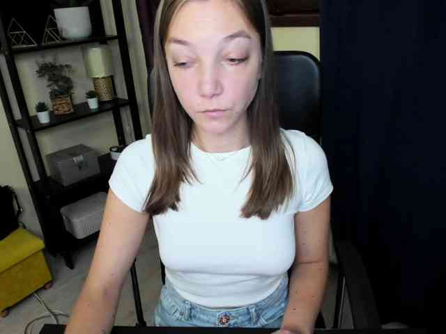 EmillyExtasy webcam
