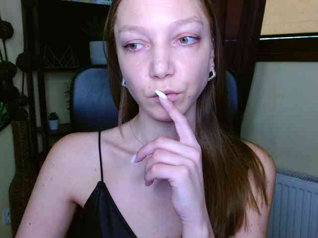 EmillyExtasy webcam