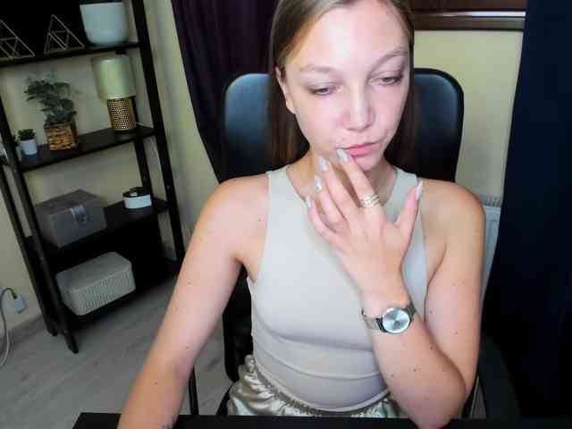 EmillyExtasy webcam