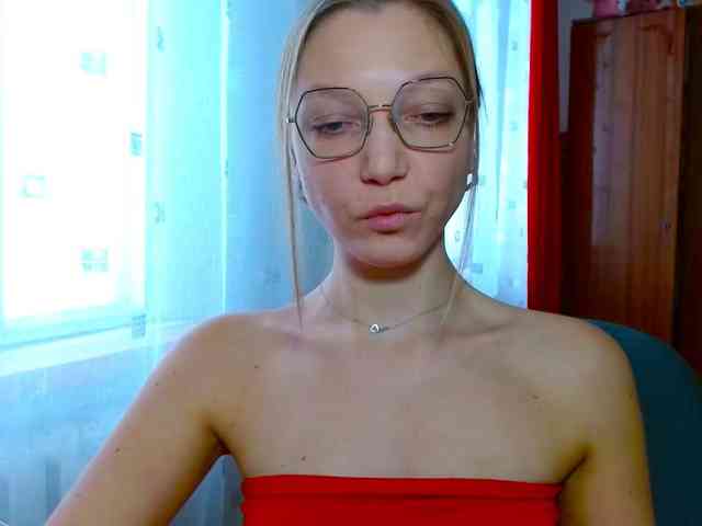 EmillyExtasy webcam
