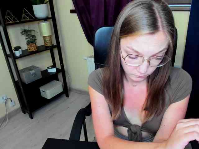 EmillyExtasy webcam