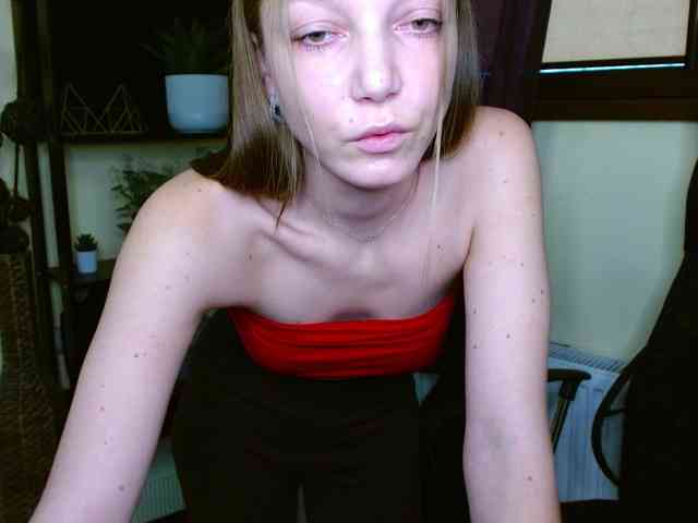 EmillyExtasy webcam