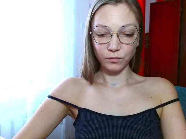 EmillyExtasy webcam