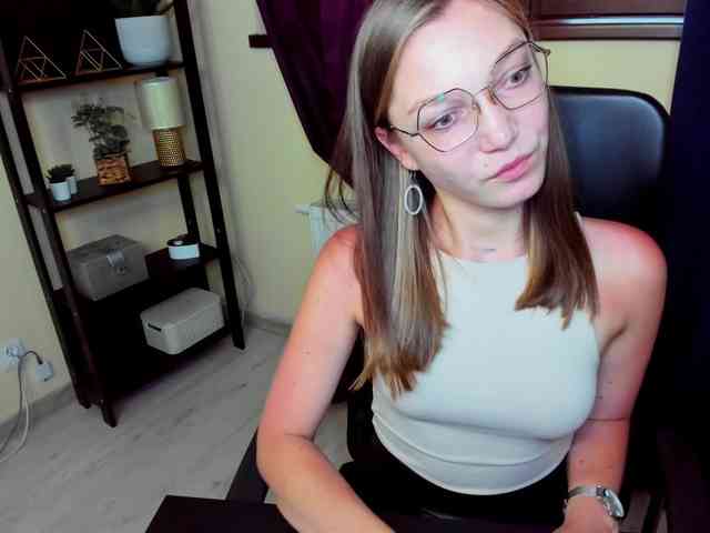 EmillyExtasy webcam