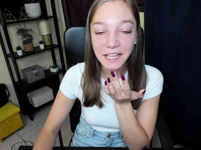 EmillyExtasy webcam