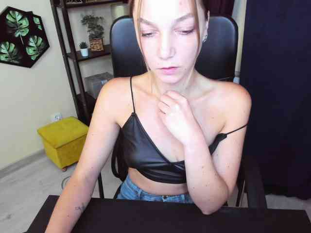 EmillyExtasy EmillyExtasy