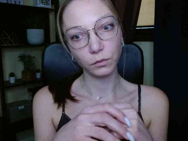 EmillyExtasy Live Webcam on BongaCams