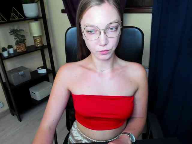 EmillyExtasy webcam