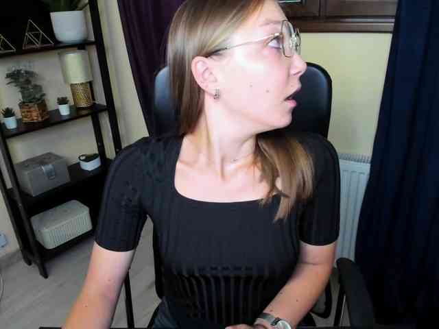 EmillyExtasy webcam