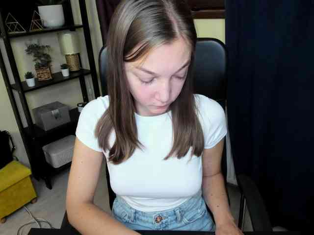 EmillyExtasy webcam