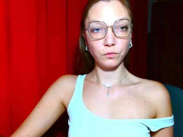 EmillyExtasy webcam