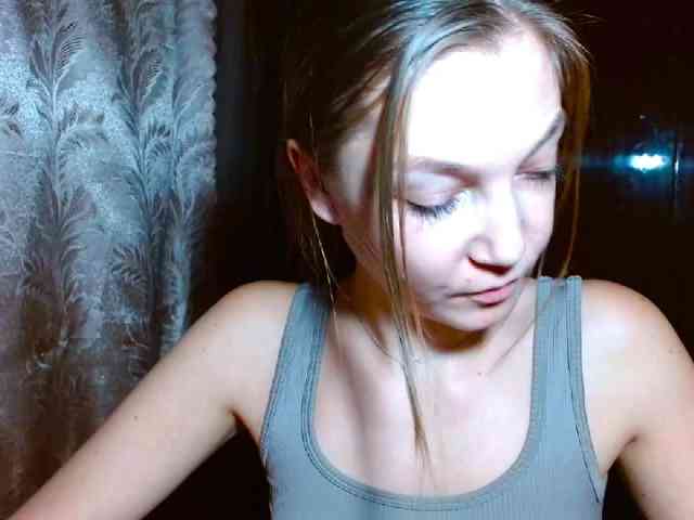 EmillyExtasy webcam