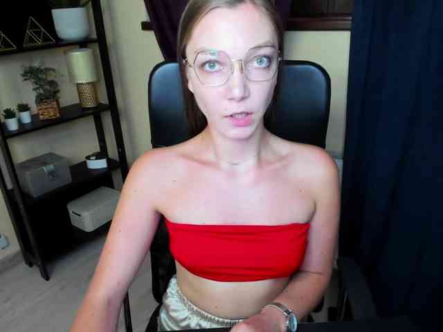 EmillyExtasy webcam