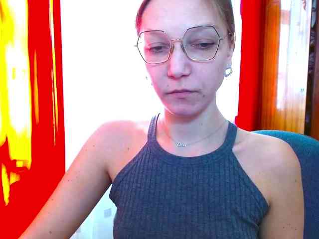 EmillyExtasy webcam