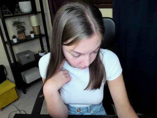 EmillyExtasy webcam