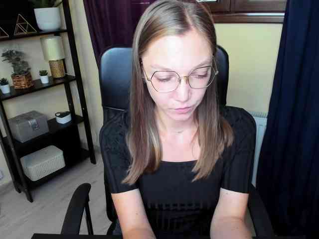 EmillyExtasy webcam