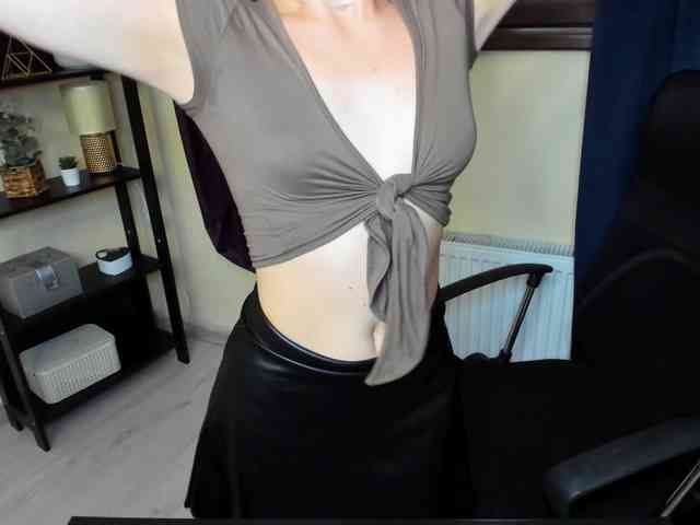 EmillyExtasy webcam
