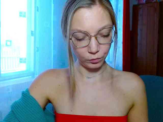 EmillyExtasy webcam