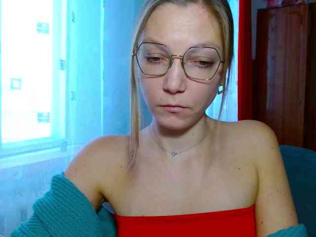 EmillyExtasy webcam