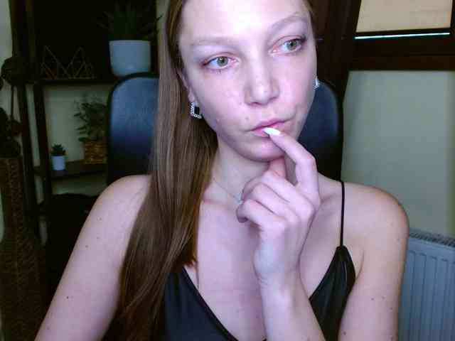 EmillyExtasy webcam