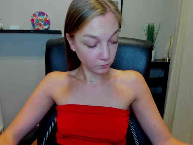 EmillyExtasy webcam