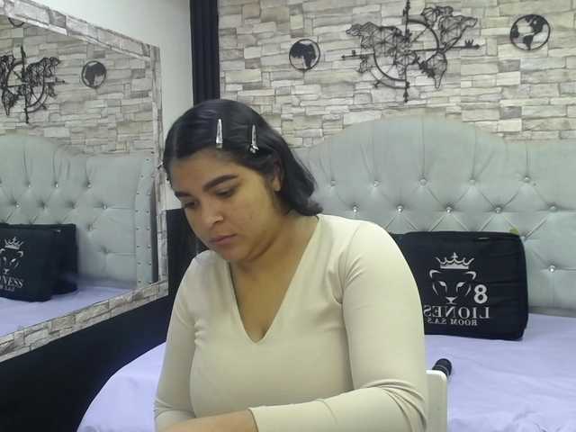 sia-cavad webcam bongacams model stream image